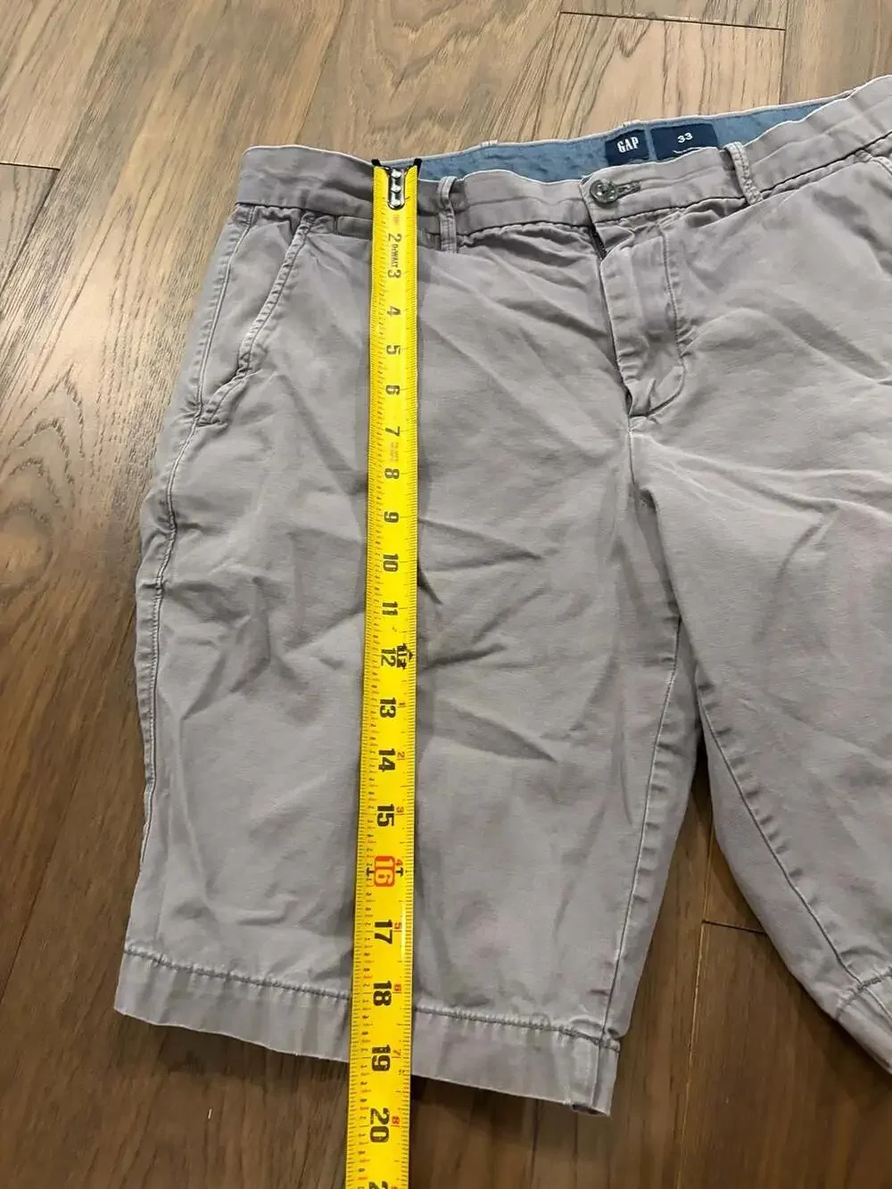 GAP men flat
